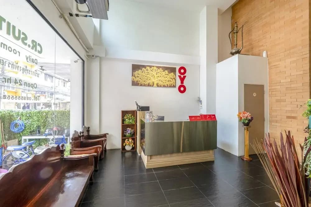 OYO 982 Charurat Suite - photo 21