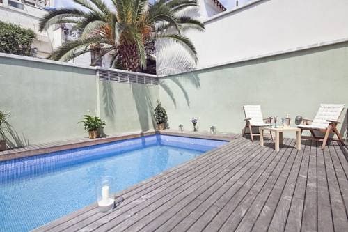 My Space Barcelona Pool Garden Apartments - photo 3