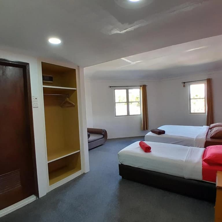 The Zuley Heritage Hotel - photo 15