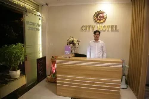 City Hotel - photo 13