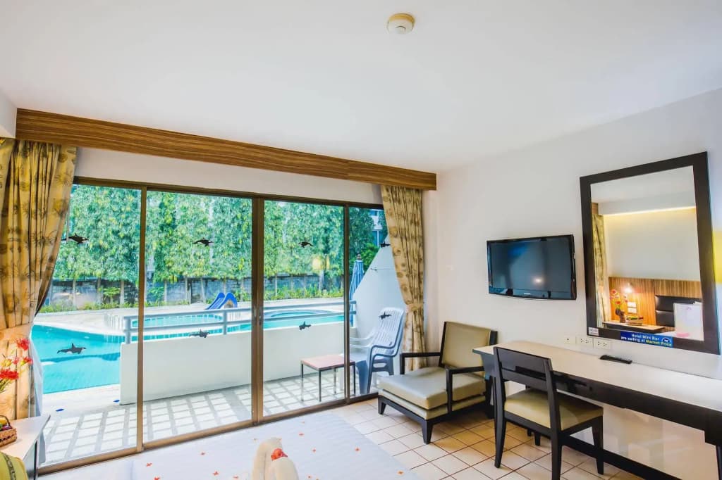 Karon Whale Resort Karon Beach (SHA Certified) - photo 7