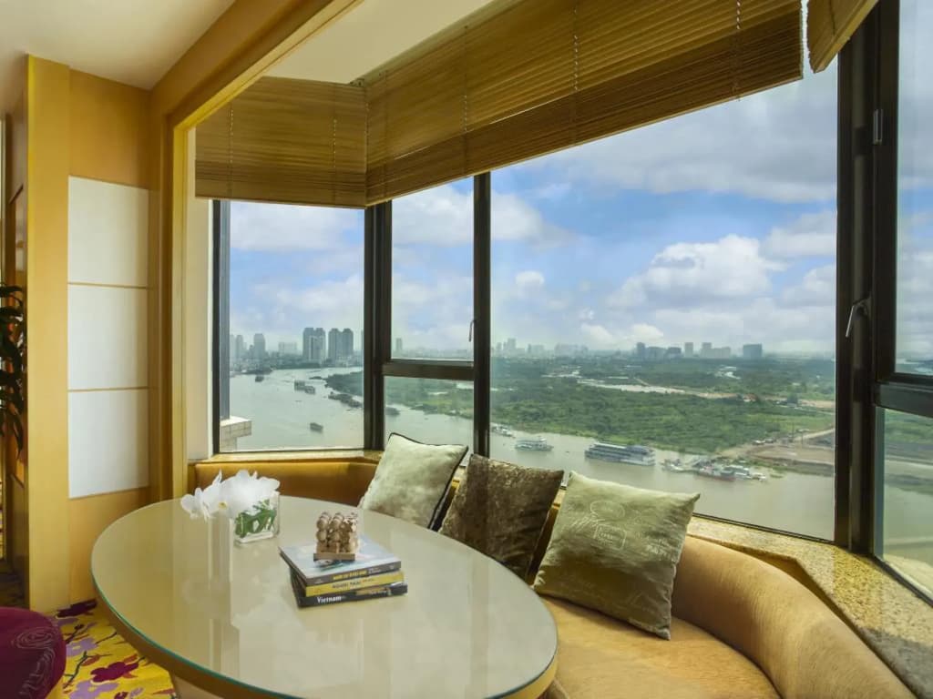 Renaissance Riverside Hotel Saigon - photo 5