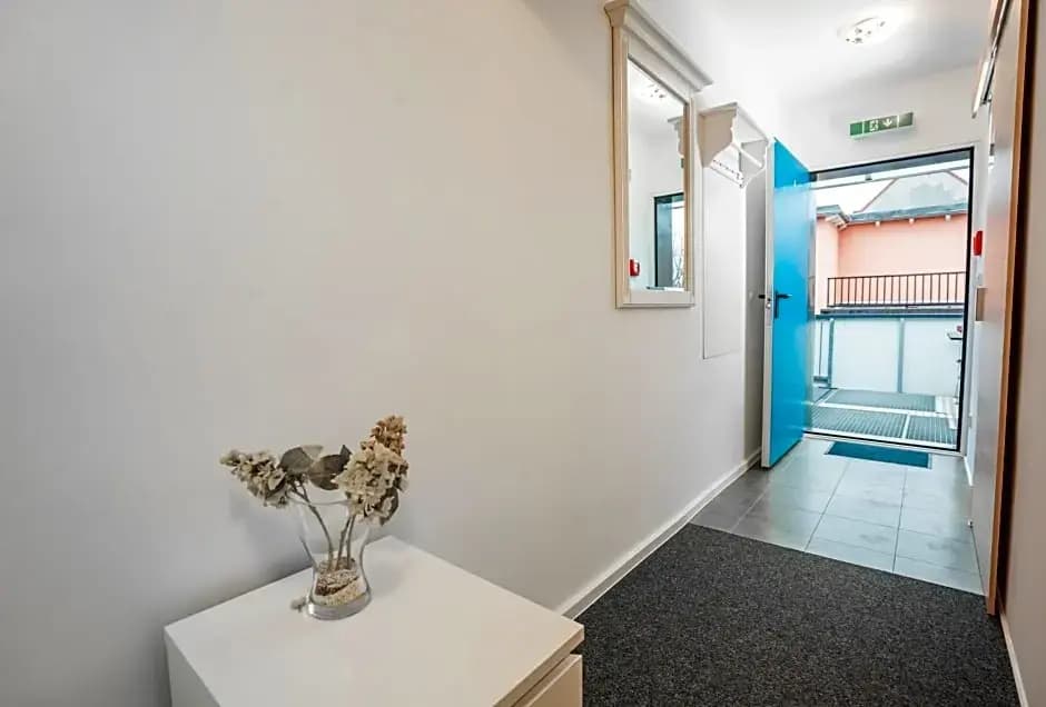 Motel Home Berlin - photo 11