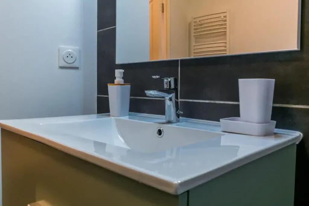 Greeter-Appartement avec vue mer, parking et piscine - photo 2