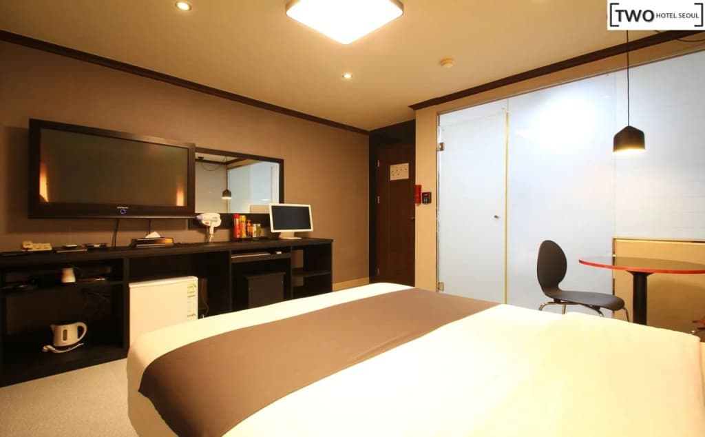 Two Hotel - photo 5