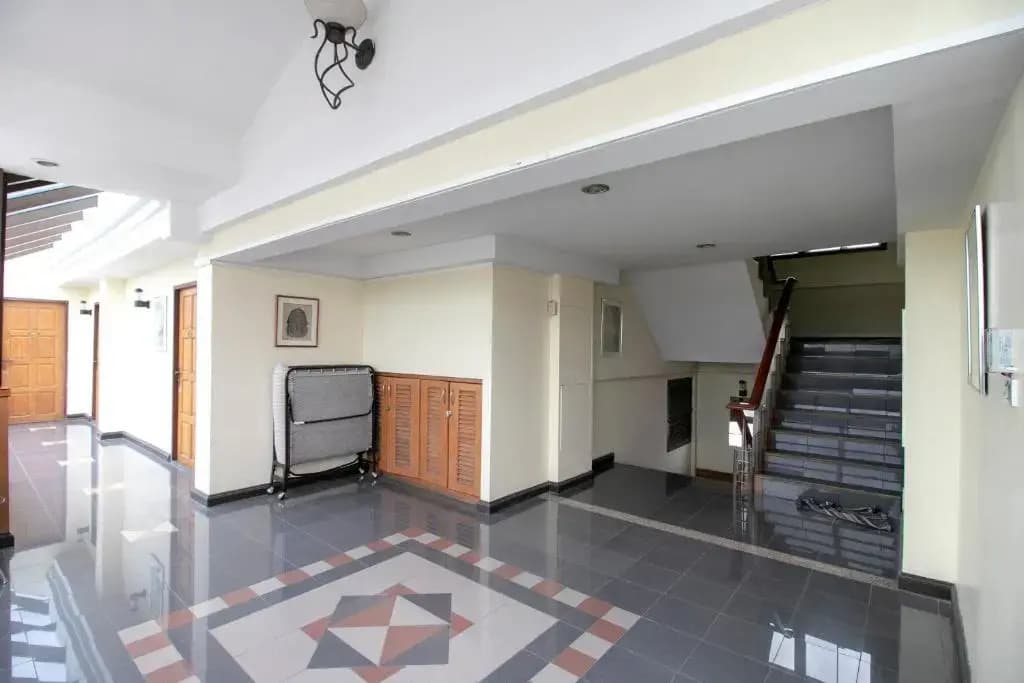 Super OYO 75385 Hotel Win Long - photo 17