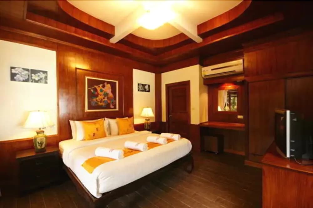 Central Cottage Resort - photo 4