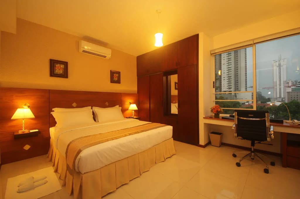 Unique Towers Luxury Boutique Suites - photo 37