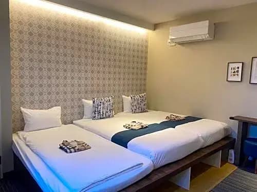 Culti Earl Hotel - photo 4