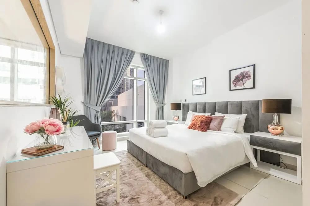 bnbme | The Lofts Emaar | 1 BDR - main photo
