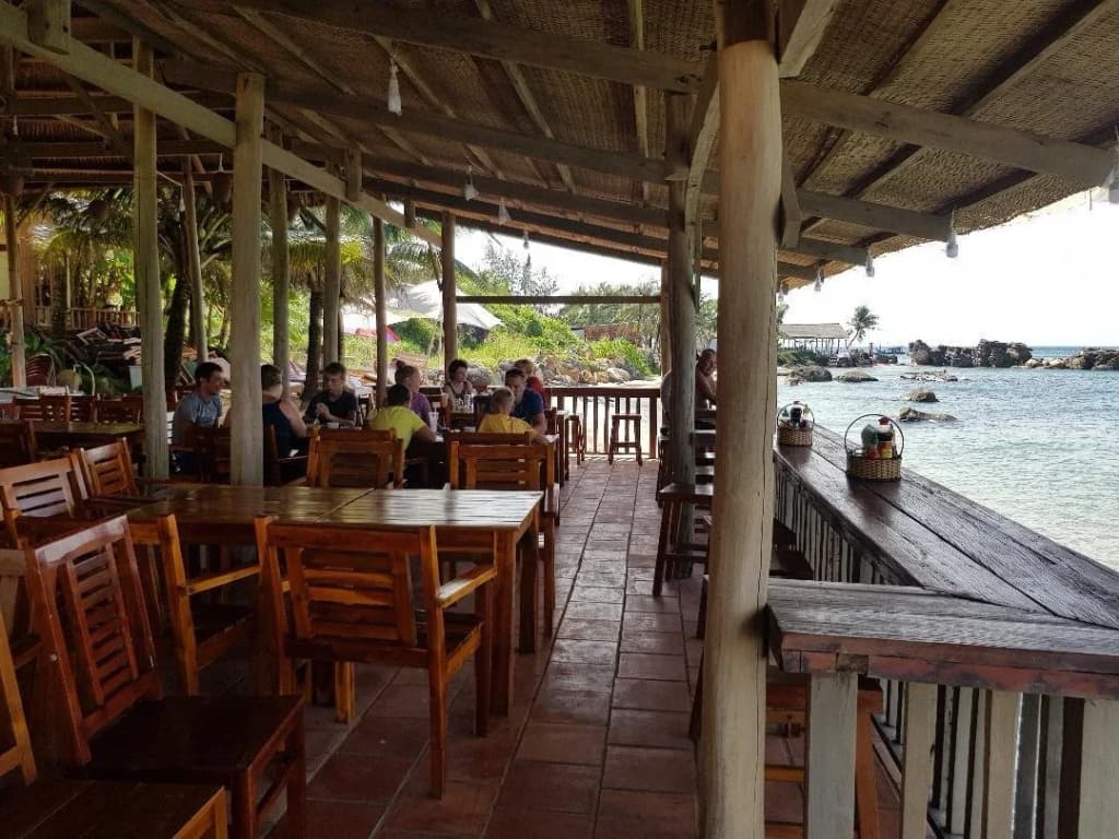 Free Beach Resort - photo 22