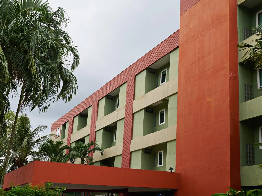 Phuket Ecozy Hotel - main photo