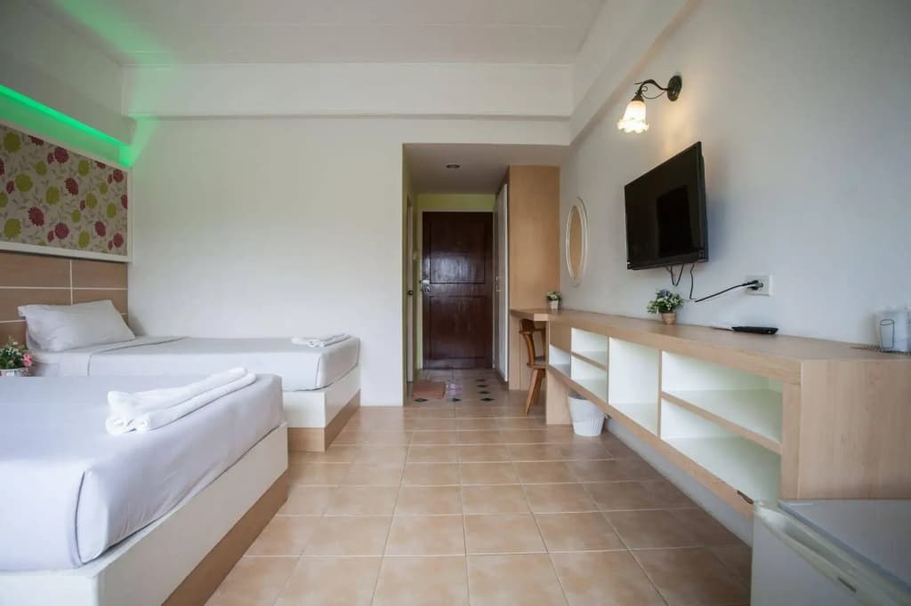 The Greenery Hotel - photo 7