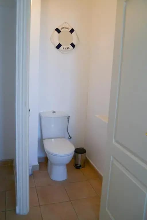Bright Apartment with Sea View - photo 1