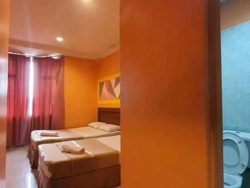 Highway Times Inn - photo 18
