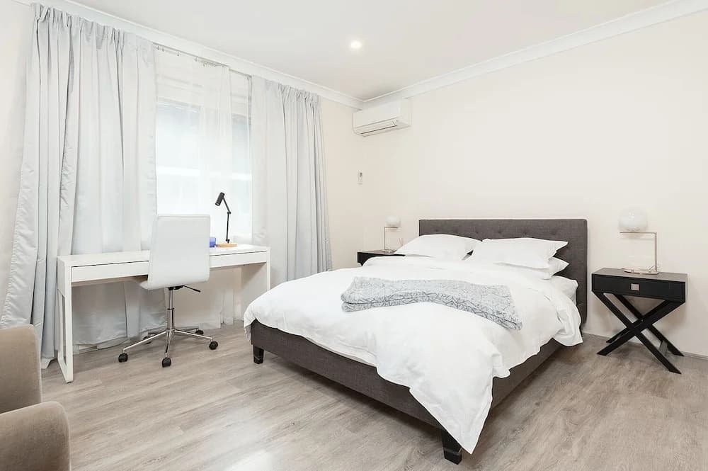 Comfy & Convenient Homebush West - photo 5