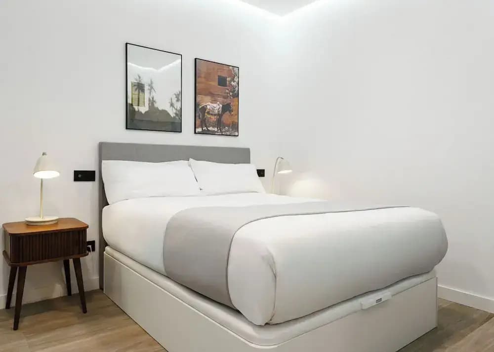 Limehome Madrid Calle de Matilde Diez - photo 6