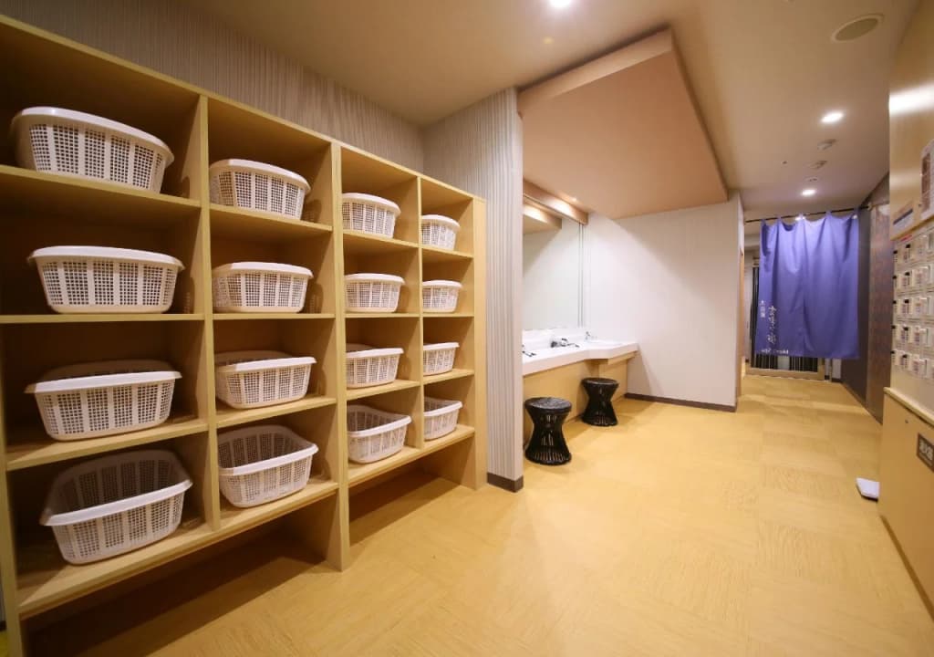 APA Hotel Shinjuku Gyoemmae - photo 16