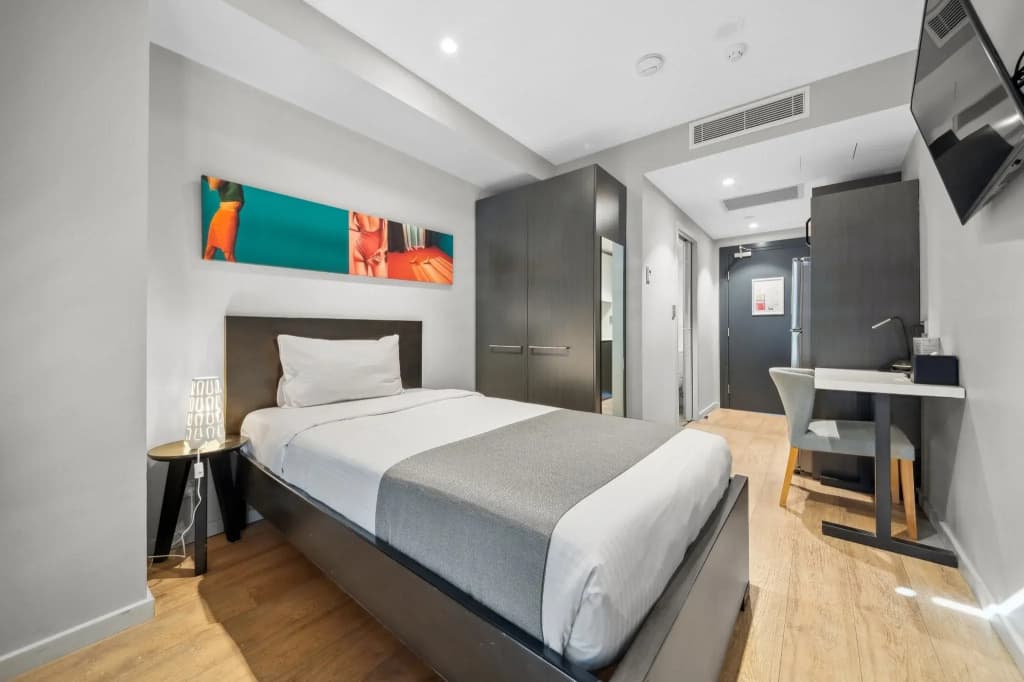 Studio 8 Residences - Adults Only - photo 33