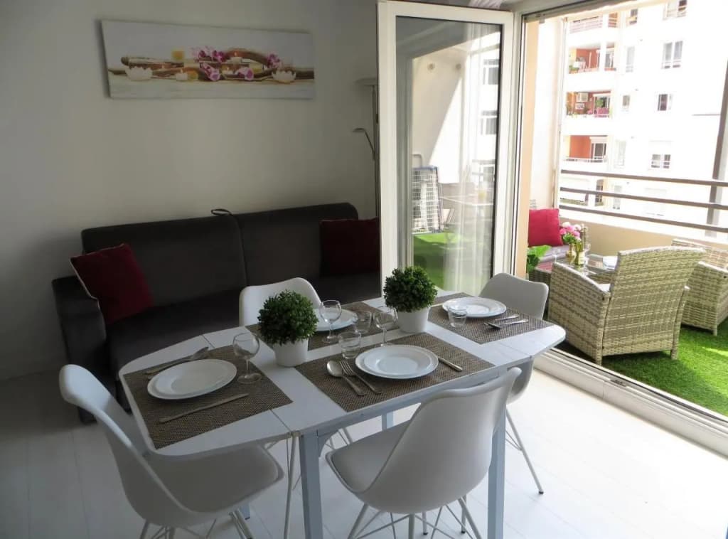 212 C Avenue de la Californie - photo 11