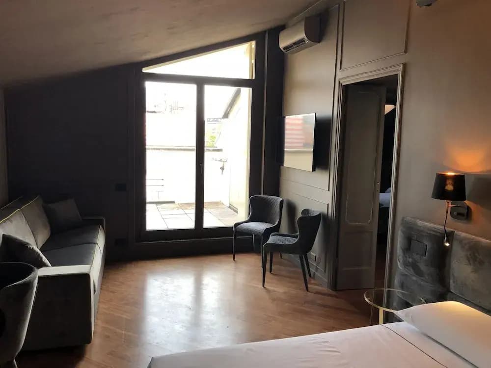 Garibaldi Suites - photo 6