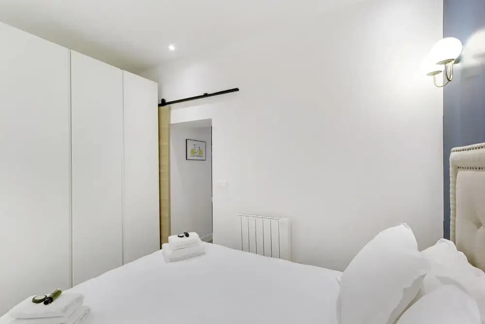 Pick A Flat's Passage Cardinet apartment - photo 12