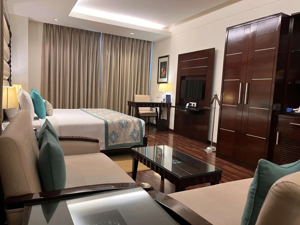 Deventure Sarovar Portico Kapashera - photo 3