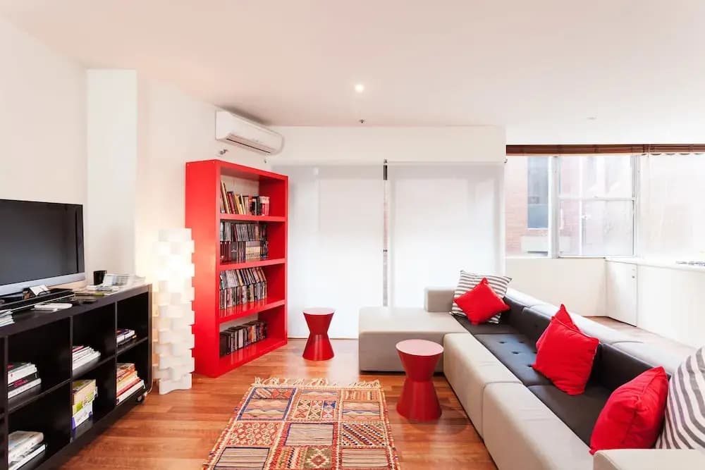 Benjamin - Beyond a Room Private Apartments - photo 5
