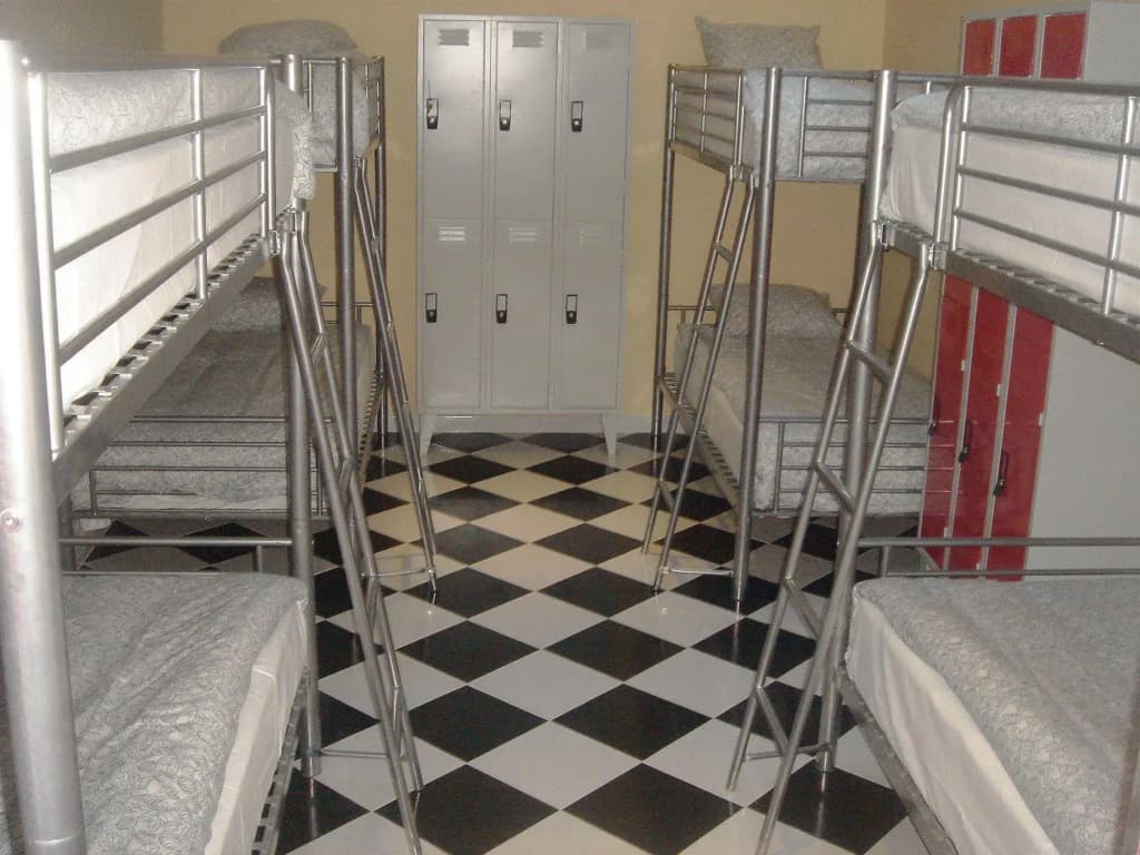 DownTown Guest House - photo 11