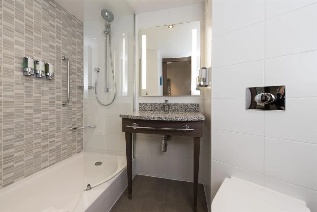 Hampton by Hilton Edinburgh West End - photo 42