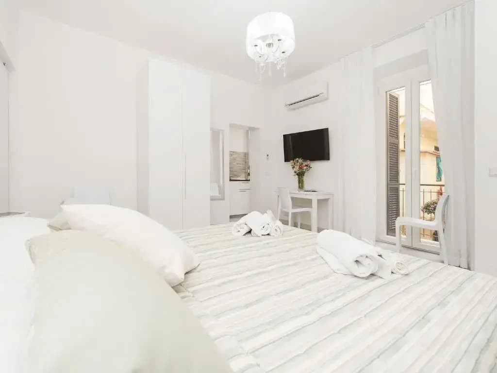 White Flat Termini - photo 3