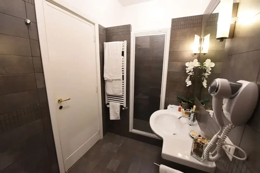 San Pietro Vip Room - photo 8