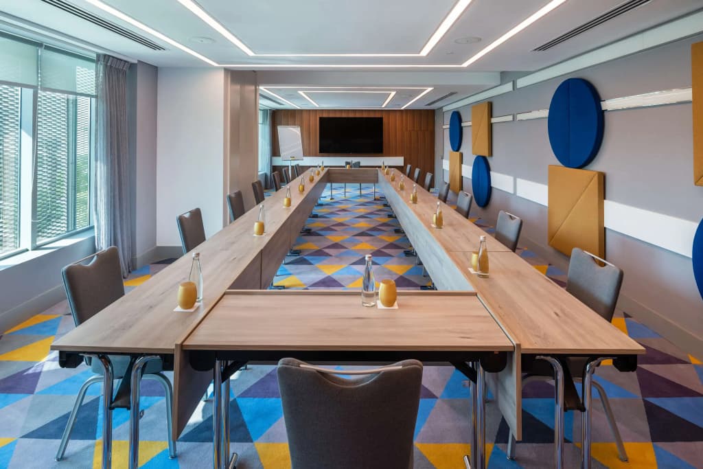 Radisson Red Dubai Silicon Oasis - photo 22