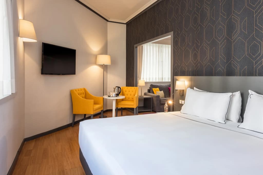 Hotel Madrid Plaza de España Affiliated by Meliá - photo 49