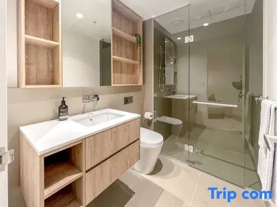 Luxury CBD Skyline View Apartment LV58 - photo 4
