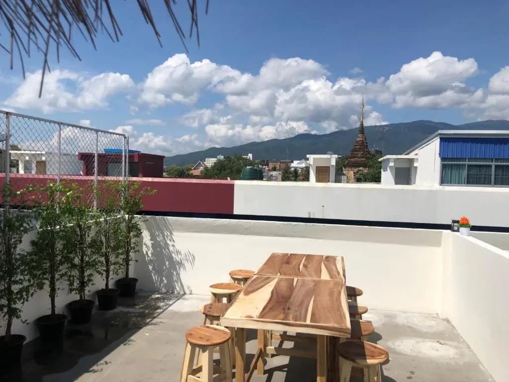 Monkey Toe Guesthouse - Hostel - photo 17
