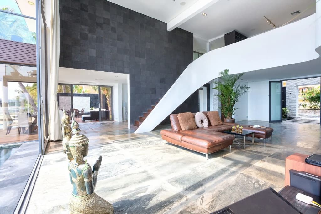 Villa U - main photo