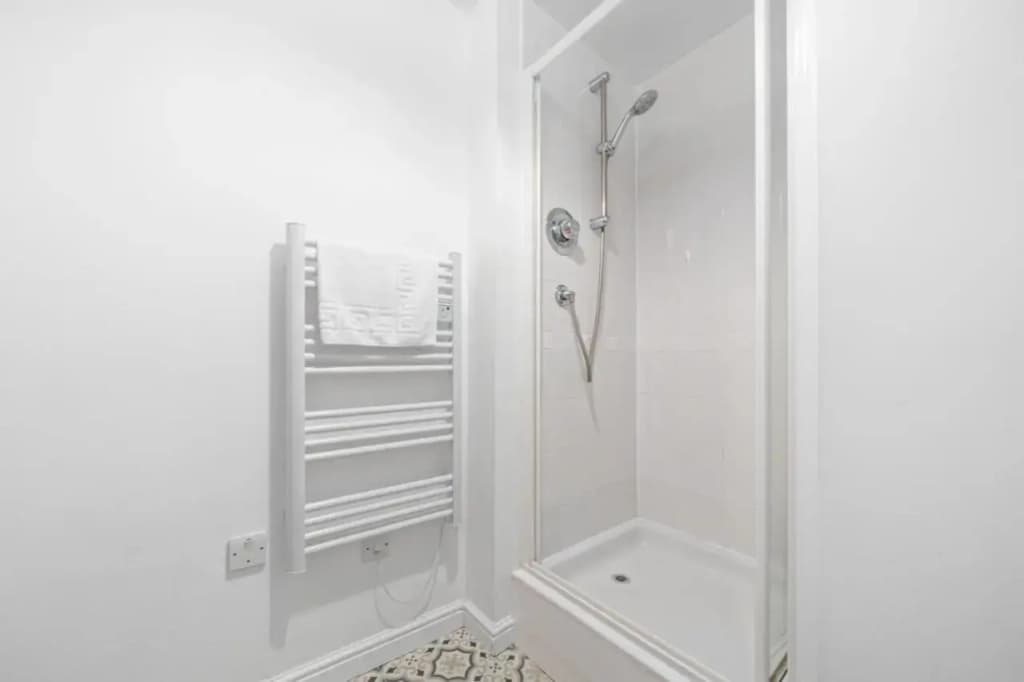 Saughton Suite - photo 22