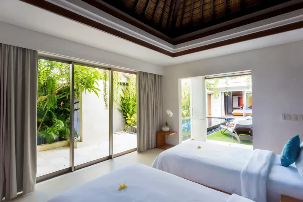 Villa by the Beach - photo 36