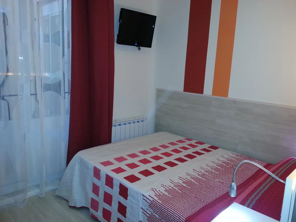 Hostal Far Home Plaza Mayor - photo 2