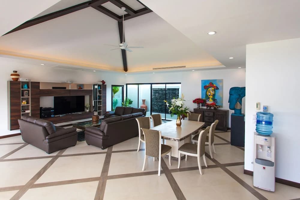 Celine Villa - photo 6