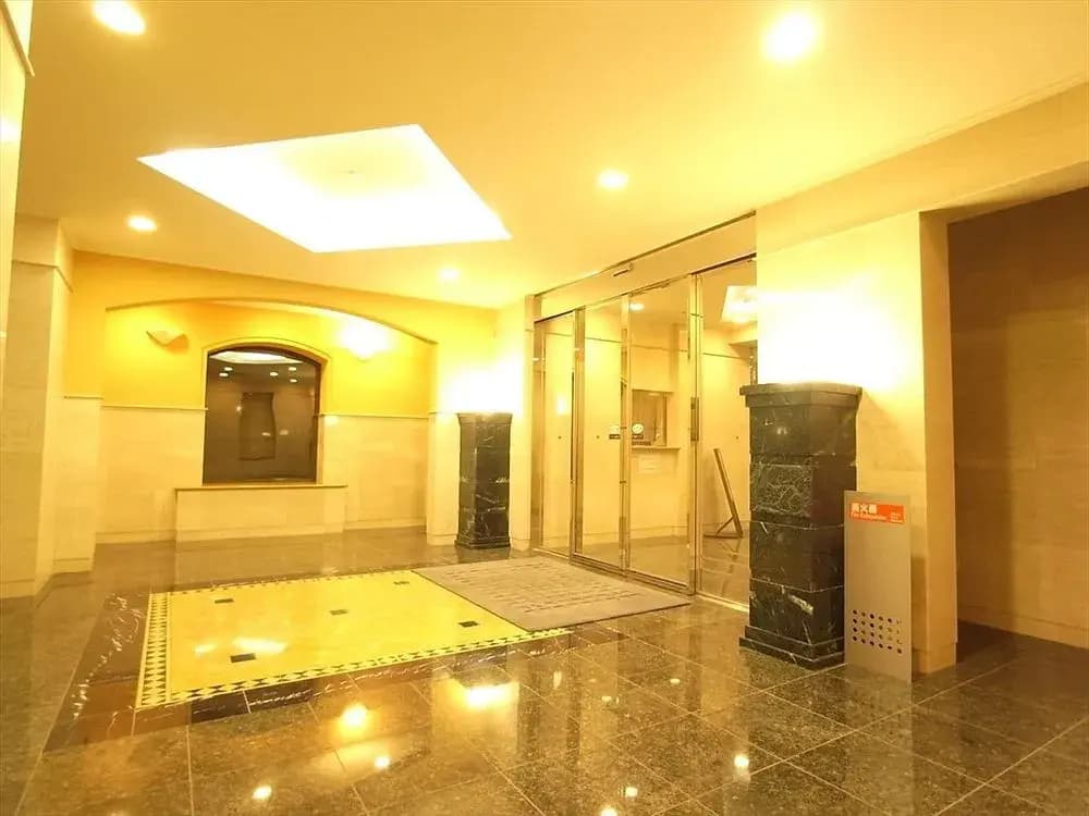 Palace Studio Gotanda Station Front - photo 10
