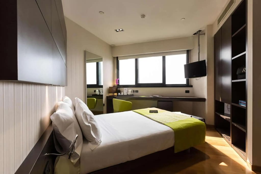 Best Western Plus The Hub Hotel - photo 3