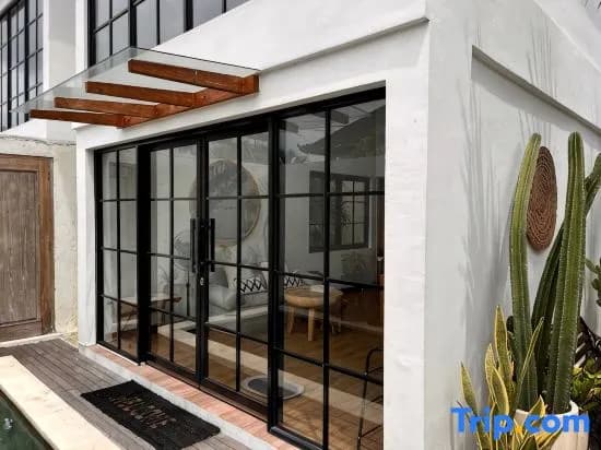 Beautiful Villa 128-E 2BR Seminyak - Private Pool - photo 2