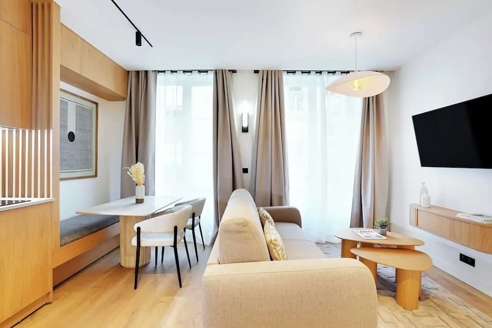 Beautiful Apartment in Le Marais - photo 9