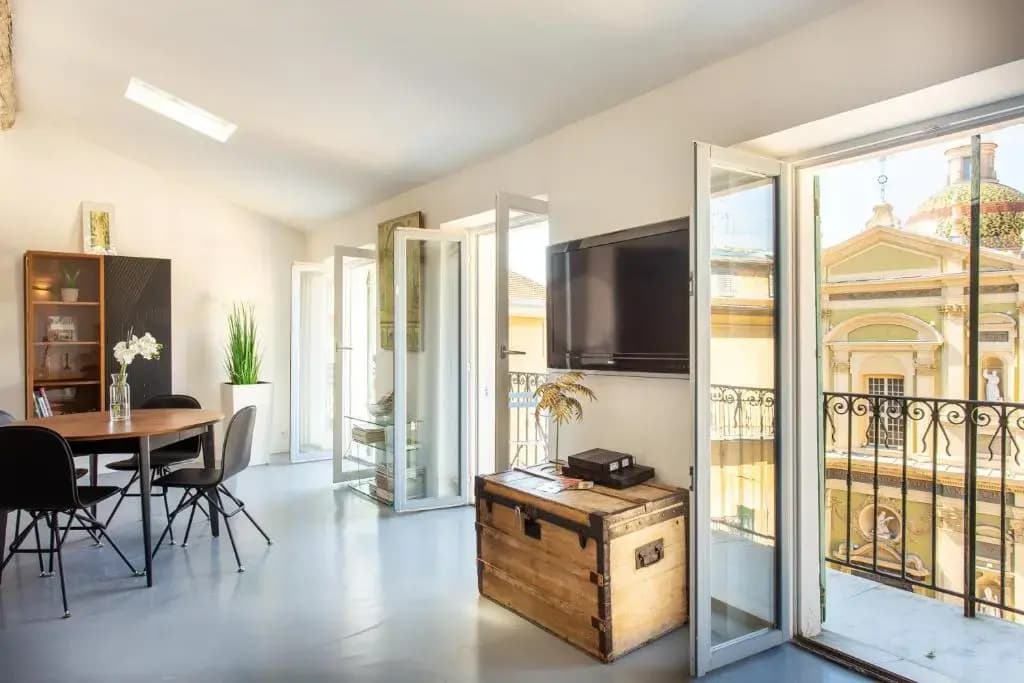 Ross 5- F2, Lumineux, Balcon, Loft, Clim, Vieux-Nice - photo 38