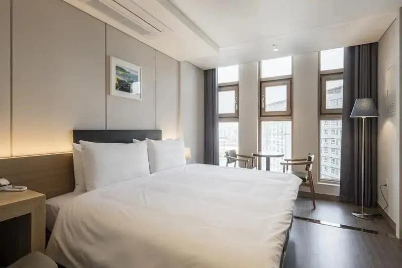 Hotel Lucebridge - photo 5