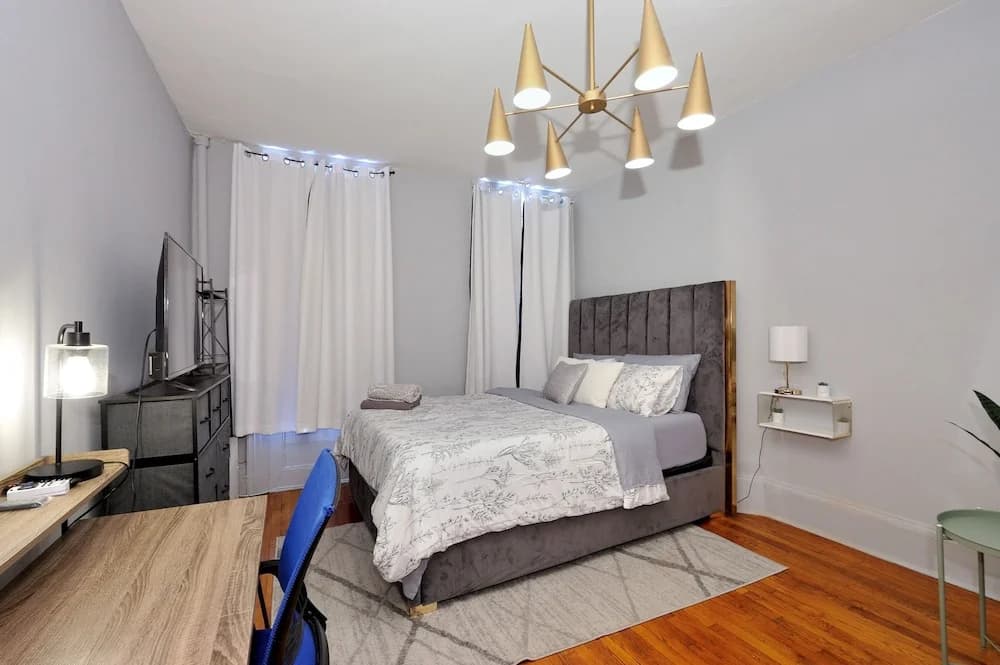 Spacious Upper East Side Studio - photo 1