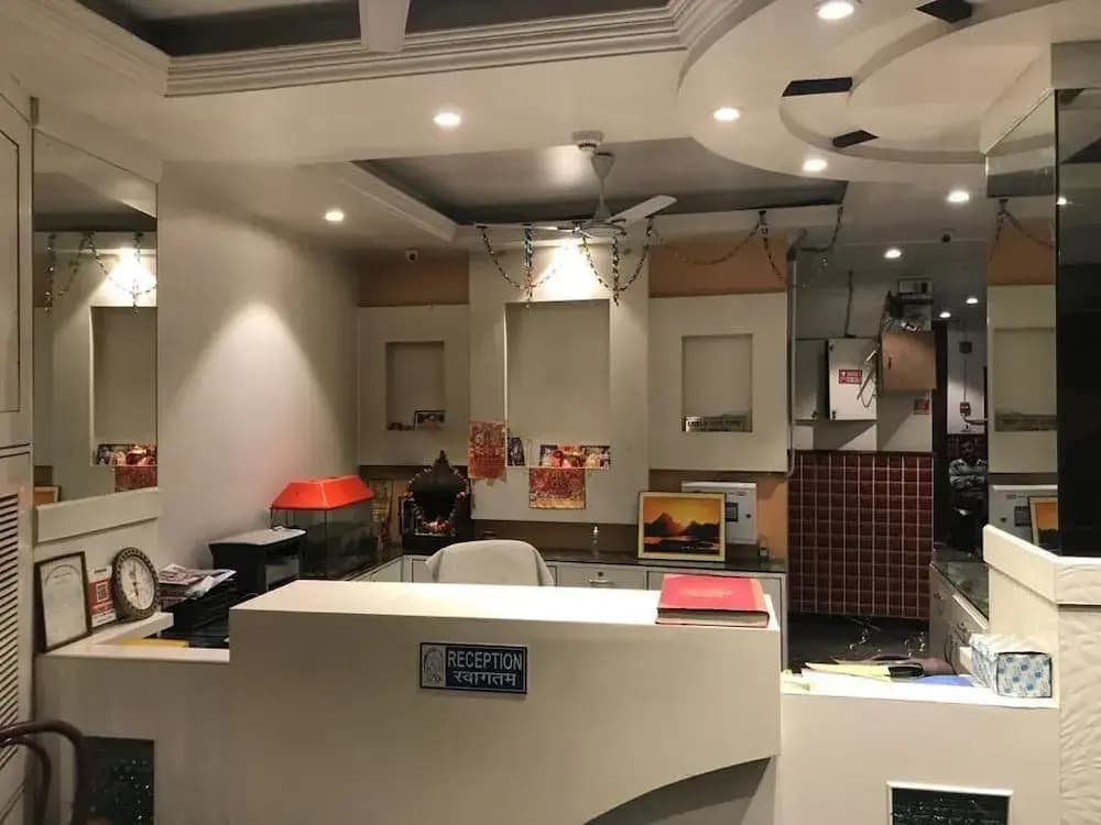Hotel Crystal Deluxe at New Delhi Railway Station - photo 16
