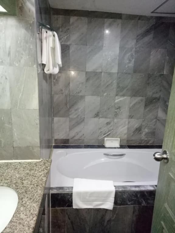 Lee Place Hotel - photo 10